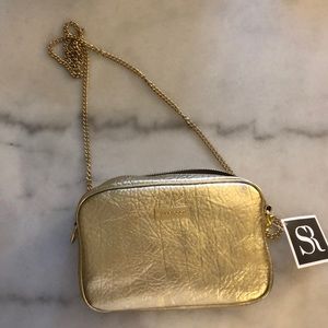SavvyRoot gold crossbody